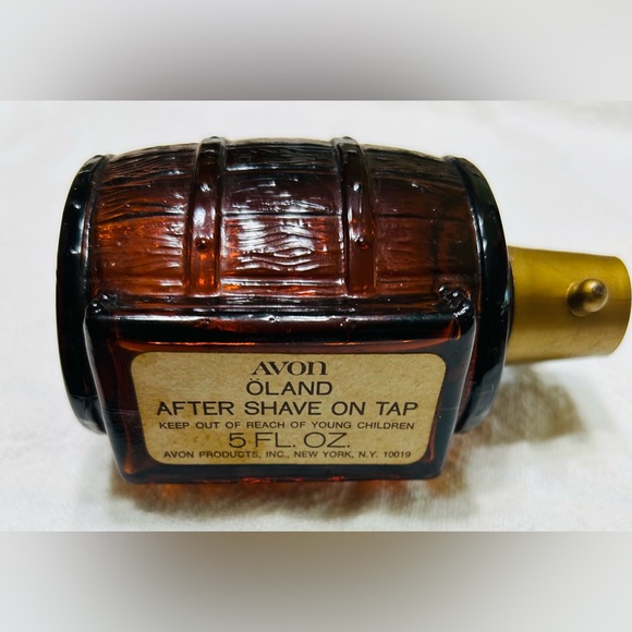 Vintage Avon whiskey barrel aftershave container.  Mint condition, empty. - Picture 5 of 5